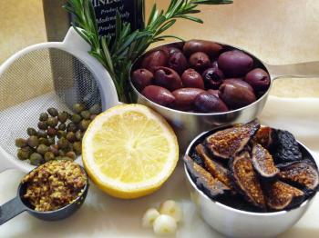 Zeytin ve incir karışımı ile eklem romatizması şikayetleri hafifletilebilir